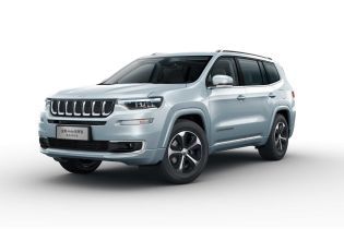 Jeep представив гібридний кросовер Commander