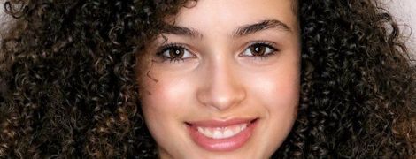 16-річна зірка фільму "Хмарний атлас" зомліла та померла