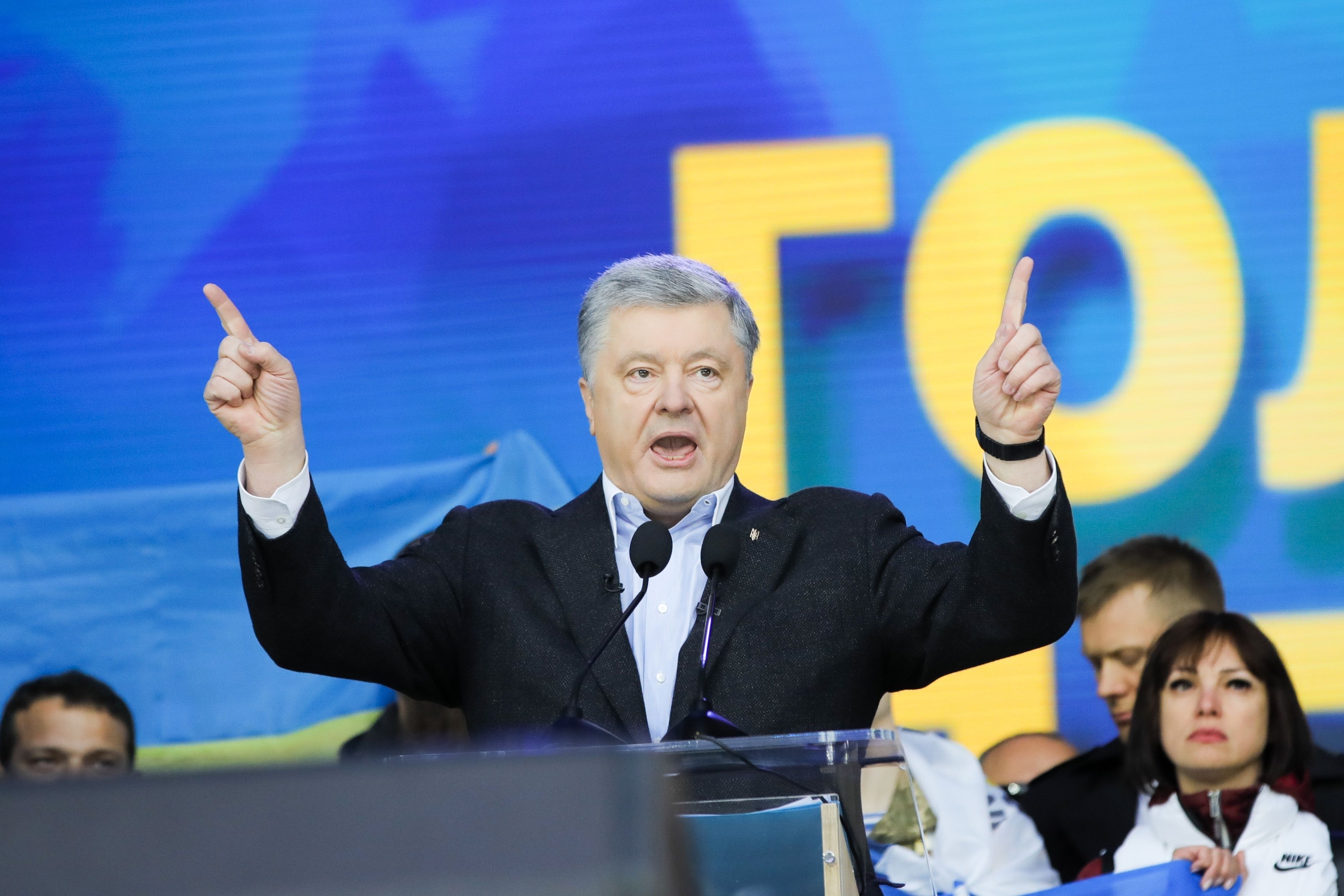 дебати на НСК Олімпійський, Порошенко