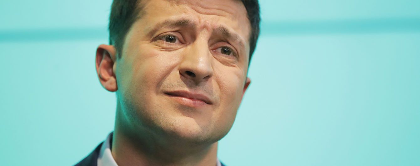 "Рада сделала неудобства нам, мы сделаем им". Зеленский записал новое видеообращение и пригрозил депутатам