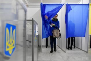 Опрос Зеленского: эксперты объяснили, в чем секрет пяти вопросов от президента