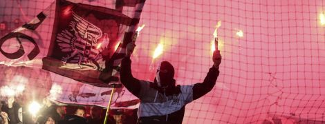Команда двох українців уперше за 34 роки виграла Чемпіонат Греції, фанати "запалили" стадіон