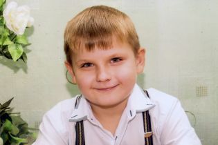 Тысячи гривен нужны, чтобы вылечить Влада от лейкоза