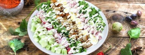 Пасхальный салат с овощами и ветчиной