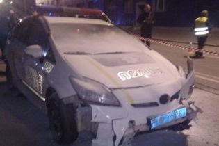 Молодику, який у центрі Києва викрав поліцейське авто і збив патрульну, загрожує довічне ув’язнення