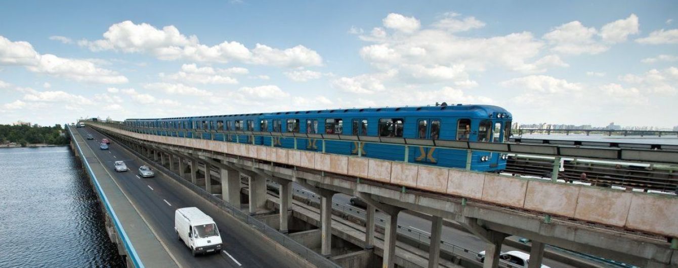 На Великдень метро Києва працюватиме довше