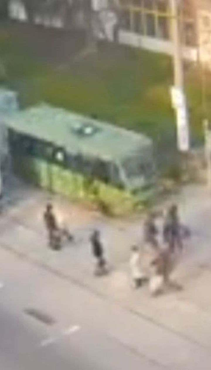 У Кам'янському на пішоходів наїхала маршрутка, у якої відмовили гальма