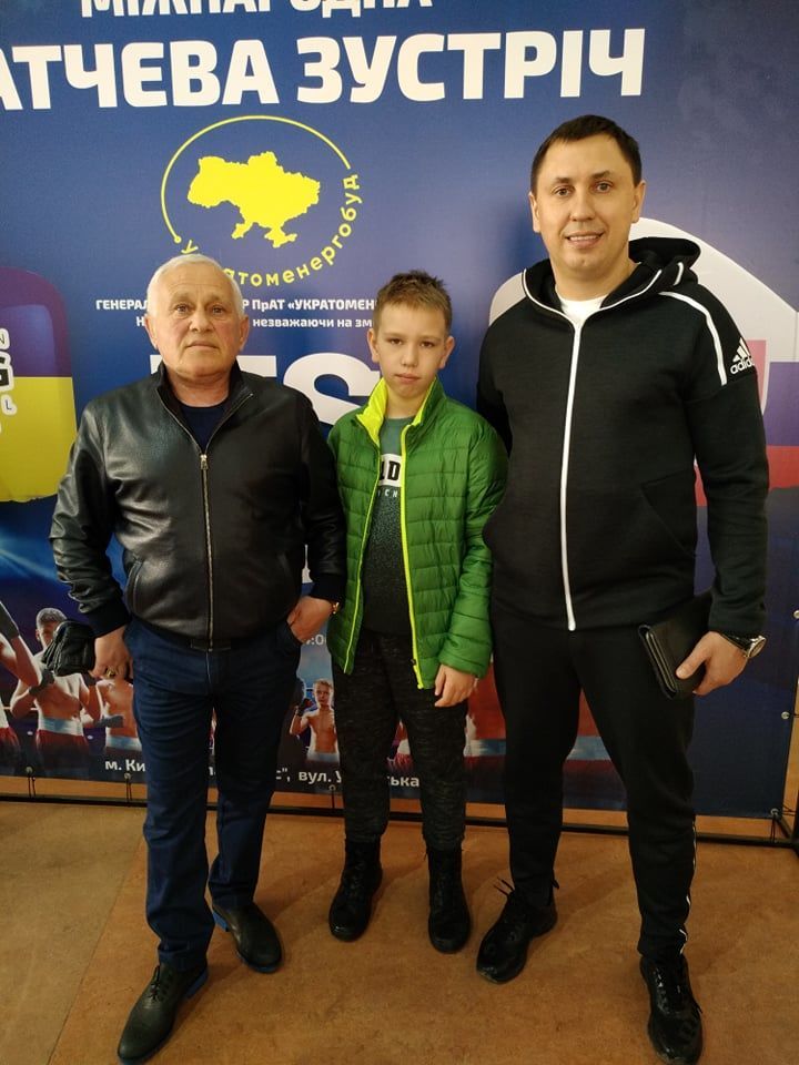 Статус Груп_бокс_реклама