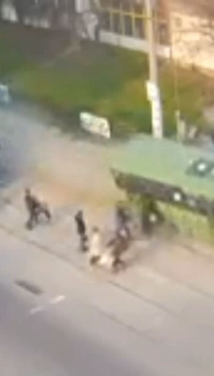 Відмовили гальма: автобус в’їхав у натовп людей у Кам’янському