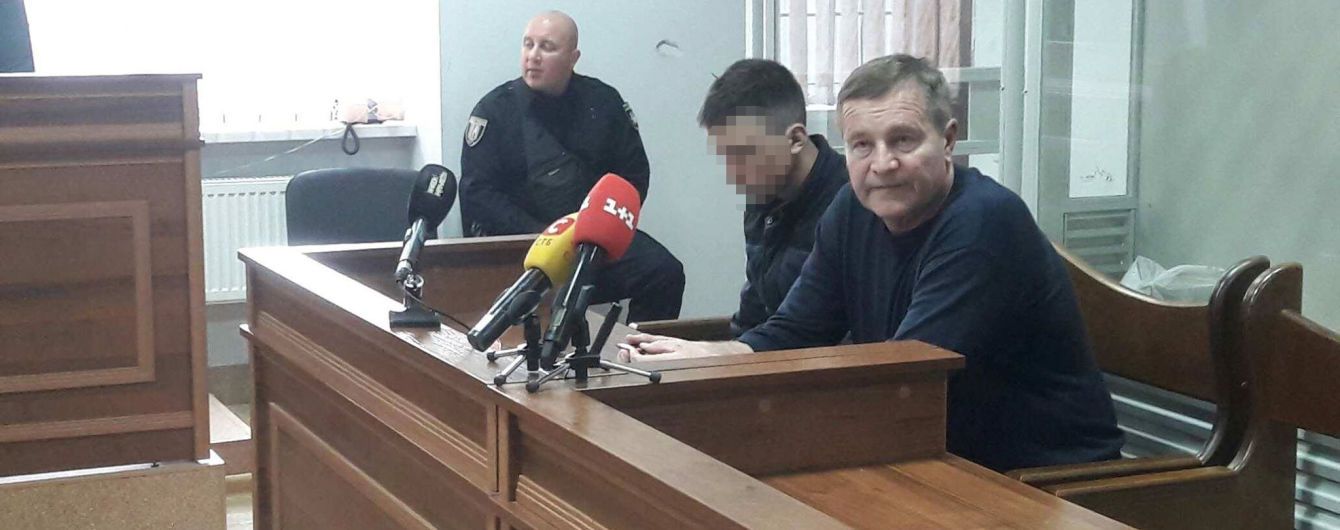 Суд избрал меру пресечения мужчине, который угнал полицейское авто и сбил патрульную в центре Киева