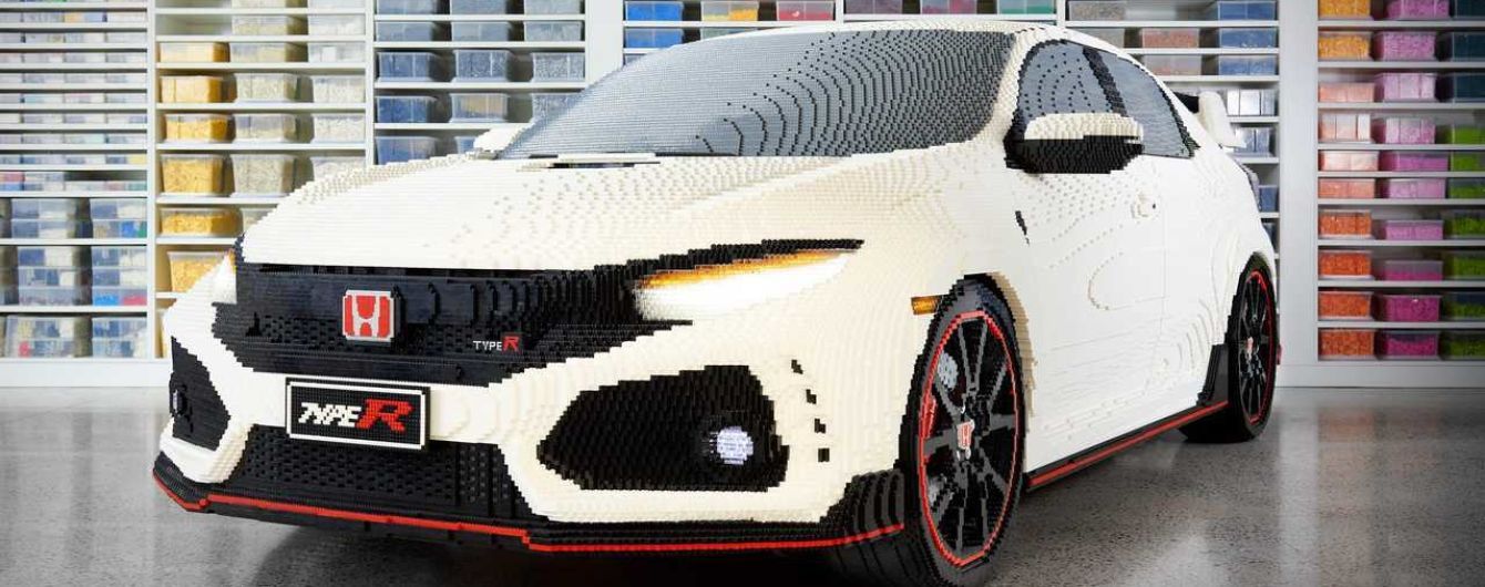 Спортивную Honda Civic отстроили в Lego с рабочей оптикой