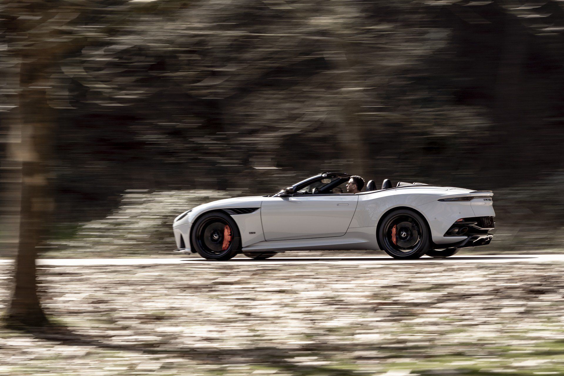 Aston Martin DBS Superleggera Volante_9