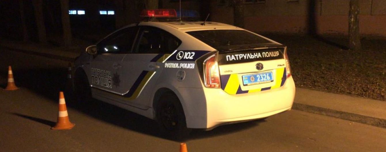 В Сумах мужчина умер в полицейской машине: копы заявили о неадекватном состоянии погибшего