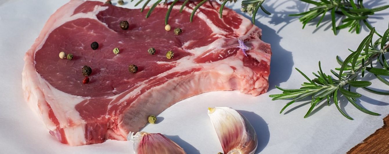 Ниже инфляции: как изменились цены на мясо, рыбу и яйца с начала года