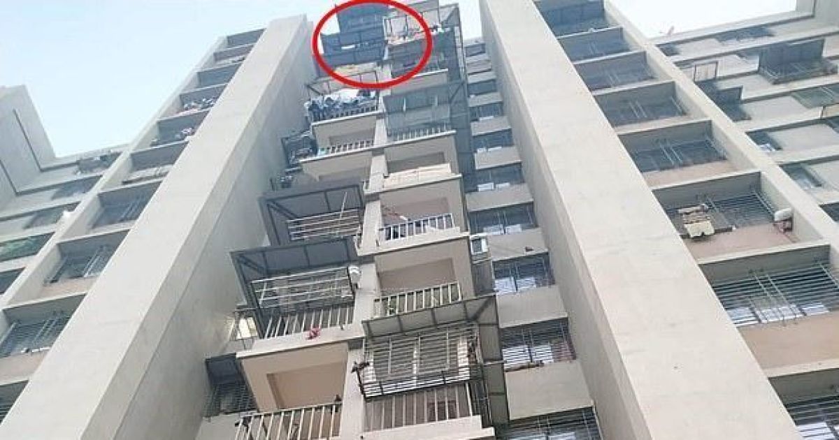 В Індії дівчинка дивом вижила після падіння з 12 поверху
