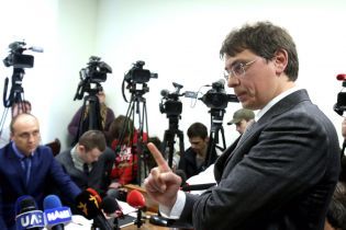 Суд снял браслет с подозреваемого в коррупции екс-депутата Крючкова