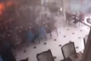 Появилось видео подрыва террориста-смертника в отеле на Шри-Ланке