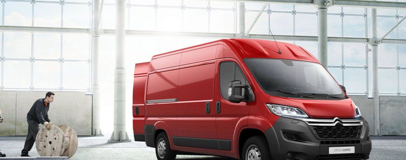 Фургони Peugeot Boxer і Citroen Jumper отримають електричну версію