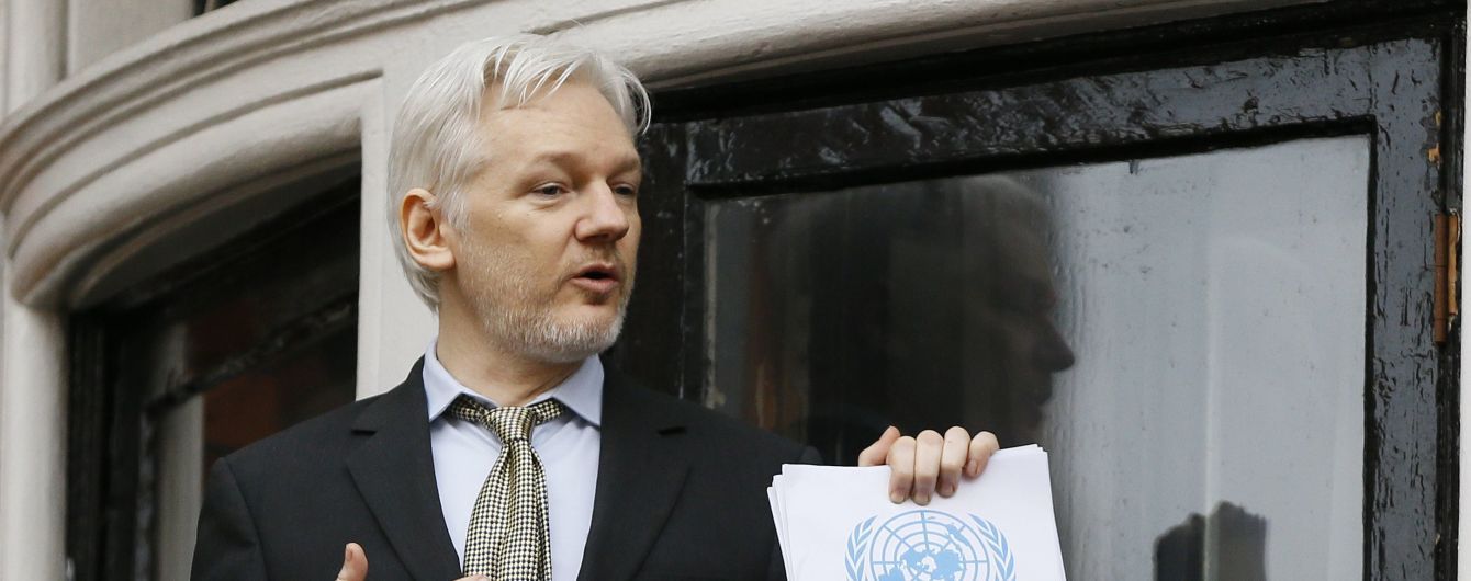 Суд в Швеции отказался требовать экстрадиции Ассанжа