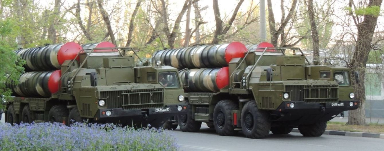 "За Сталина! От Катюши!". Россия провела в оккупированном Крыму репетиции военных парадов к 9 мая