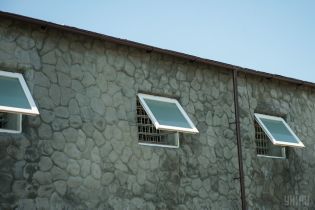 "Розтяжки" та електрошок". У Черкасах родичі б'ють на сполох через тортури в'язнів, правоохоронці все заперечують