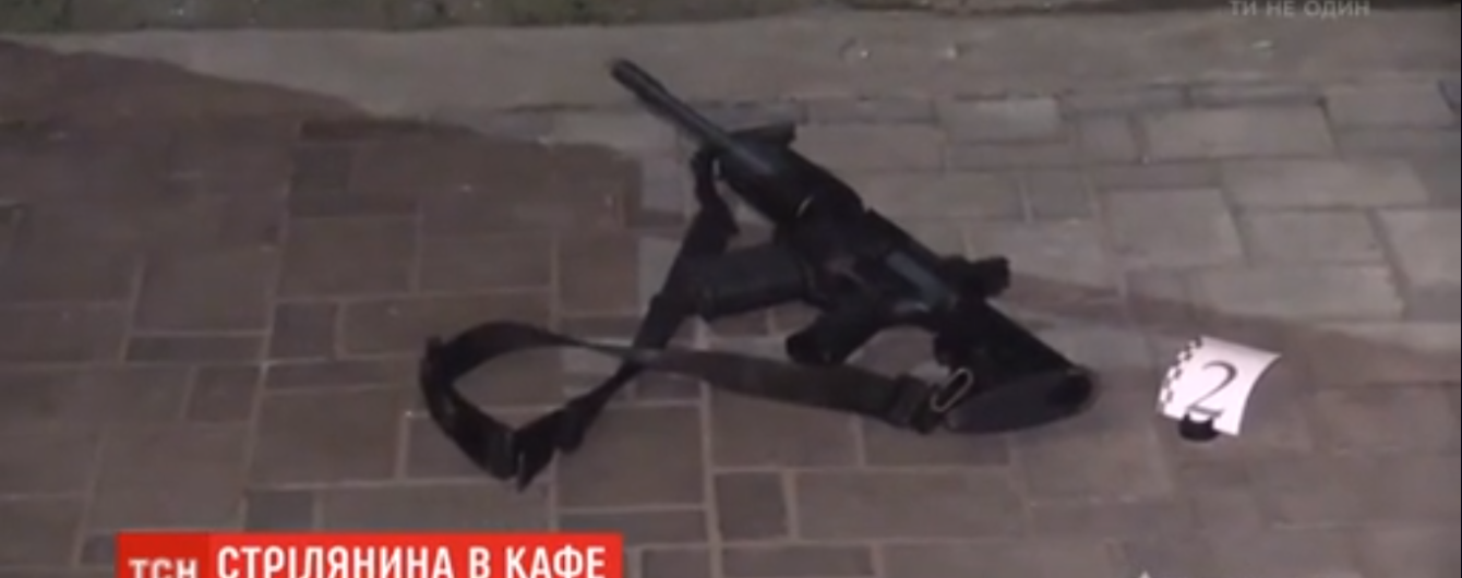 У Києві доброволець "Правого сектору" влаштував стрілянину