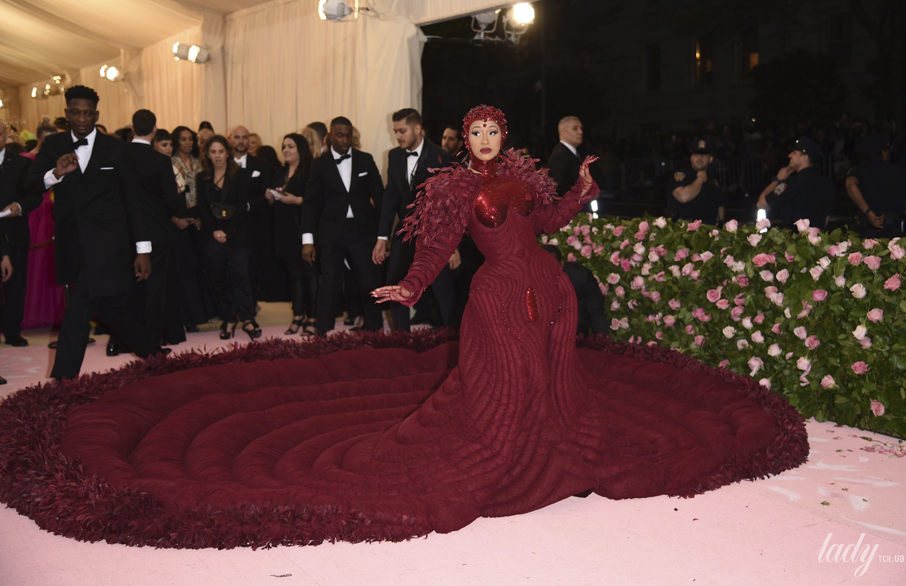 Cardi B_2