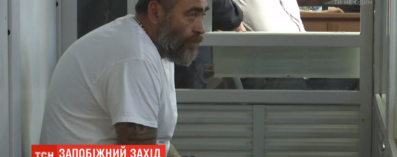 Суд відпустив добровольця "Правого сектору", який вистрелив у журналіста