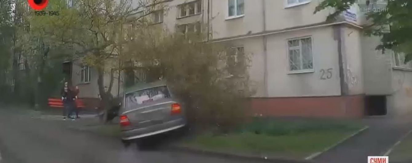 В Сумах пьяный чиновник на авто устроил гонку с полицией