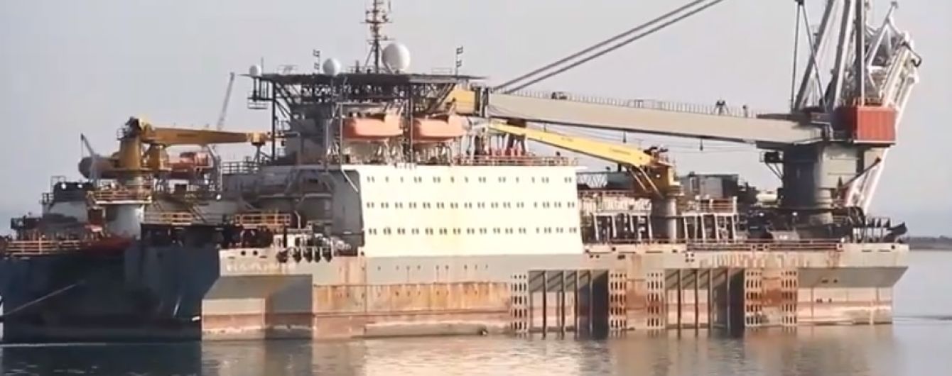 У пожежі на азербайджанському судні в Каспійському морі постраждали 14 осіб