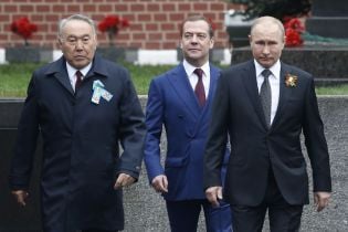 До Путіна на військовий парад приїхав лише Назарбаєв