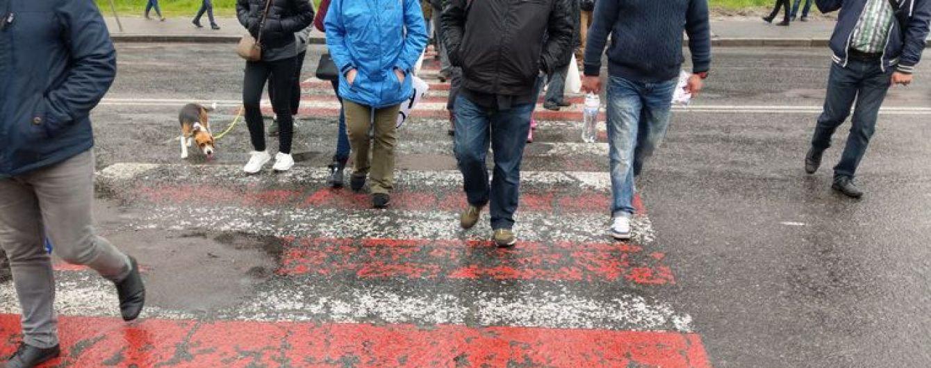 В Киеве протестующие перекрыли Протасов Яр из-за застройки