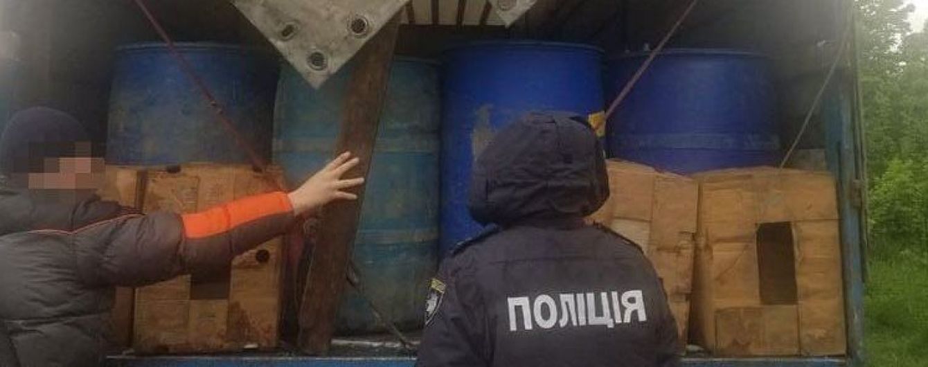На Буковині з незаконного обігу вилучили 26 тонн спирту вартістю мільйон гривень