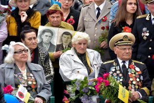 Со Сталиным и за "русский мир". "Бессмертный полк" стал пропагандистской акцией Кремля