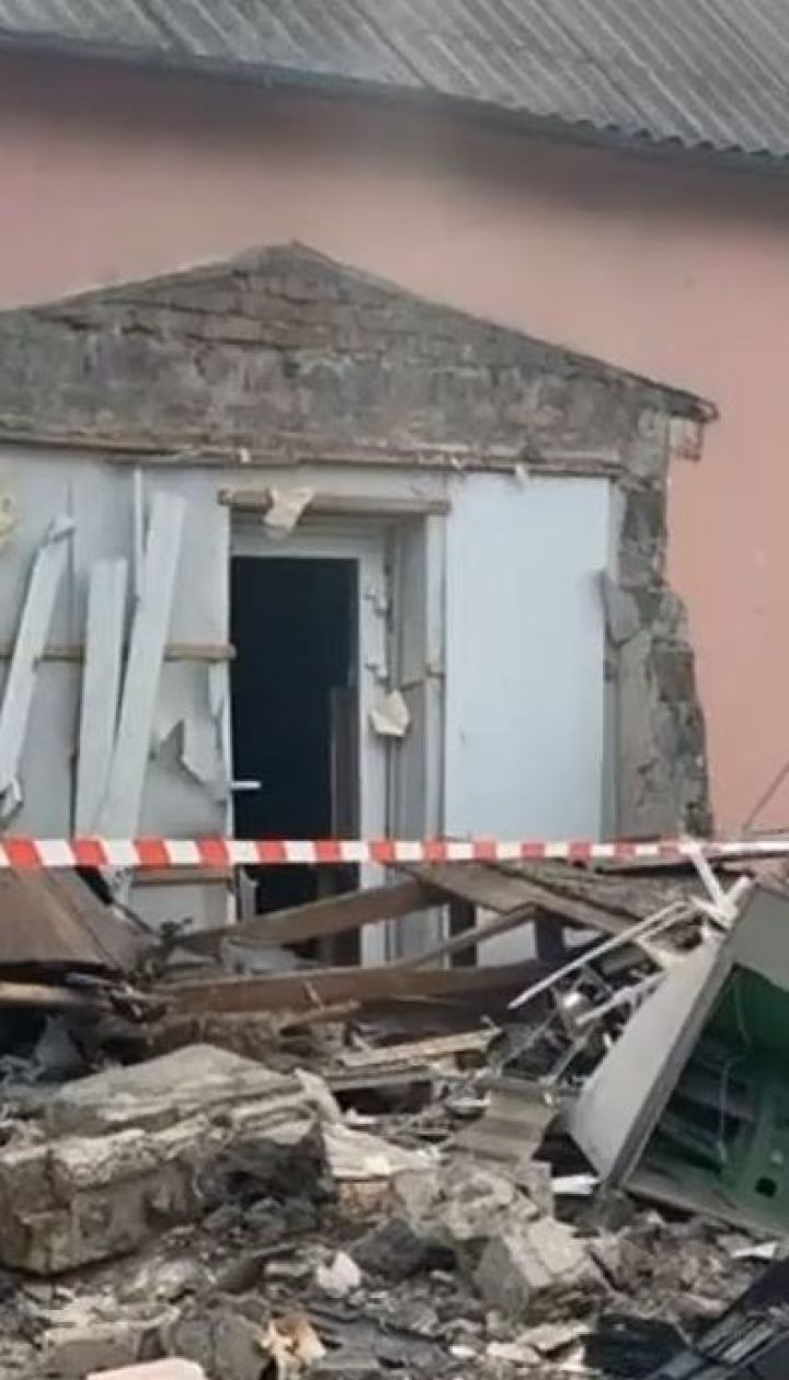 Поліція розшукує зловмисників, які підірвали банкомат у Дніпрі