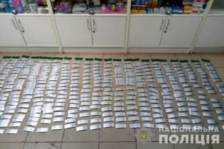На Донеччині правоохоронці припинили незаконний продаж нарковмісних ліків в аптеках