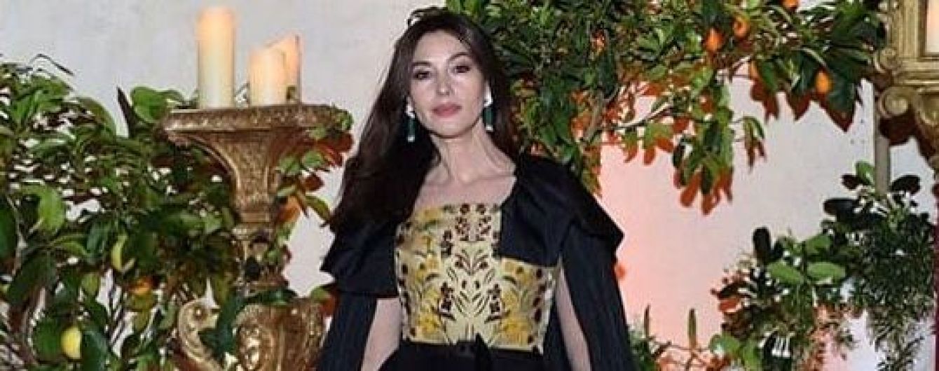 Она прекрасна: Моника Беллуччи в пышном платье пришла на бал Dior
