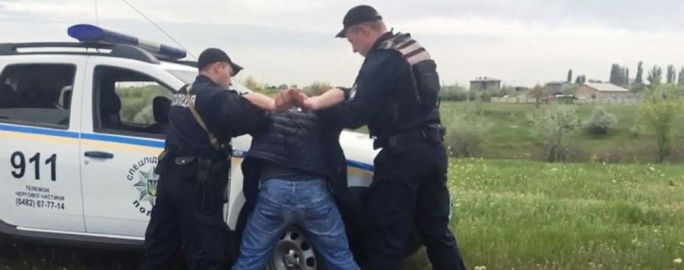 В Одессе полиция задержала угонщиков, которые под угрозой пистолета отобрали у женщины машину