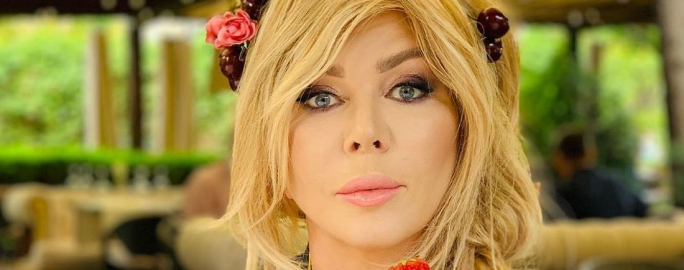 Осадча, Полякова, Єфросиніна, Білик та інші: зірки продемонстрували стильні образи у вишиванках