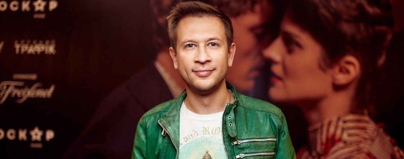 Стильные и довольные: Дмитрий Ступка и Вячеслав Соломка на премьере эротического фильма "Клубничка"