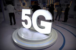 Запровадження 5G: коли з'явиться в Україні та чому світ протестує проти нового покоління зв'язку
