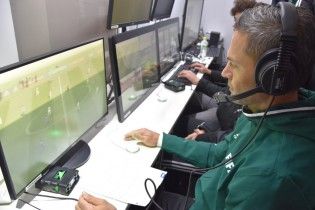 В украинском футболе появится VAR с 2020 года, но работать она будет только на двух матчах в туре