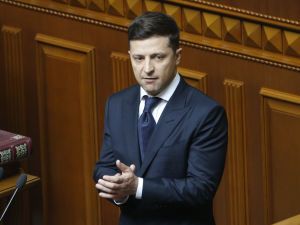 Шостий гарант: як рік тому Зеленський став президентом України