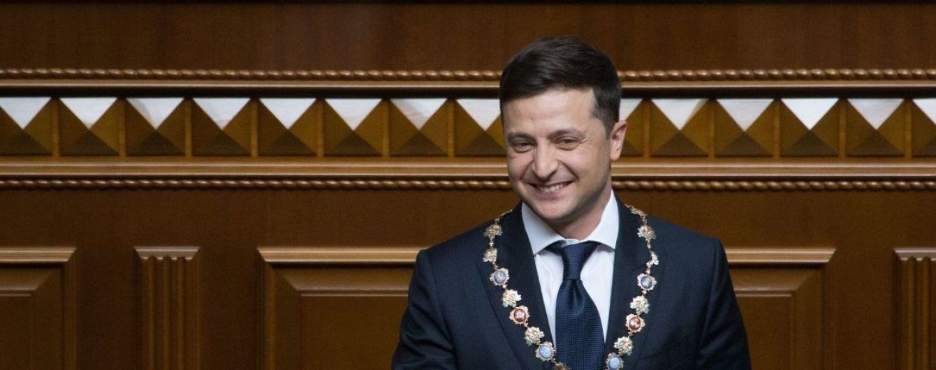 Вілли в Італії, готельні номери в Грузії і високі зарплати. Декларація сім'ї президента Зеленського