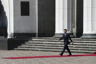 Зеленський оплатив штраф за демонстрацію виборчого бюлетеня