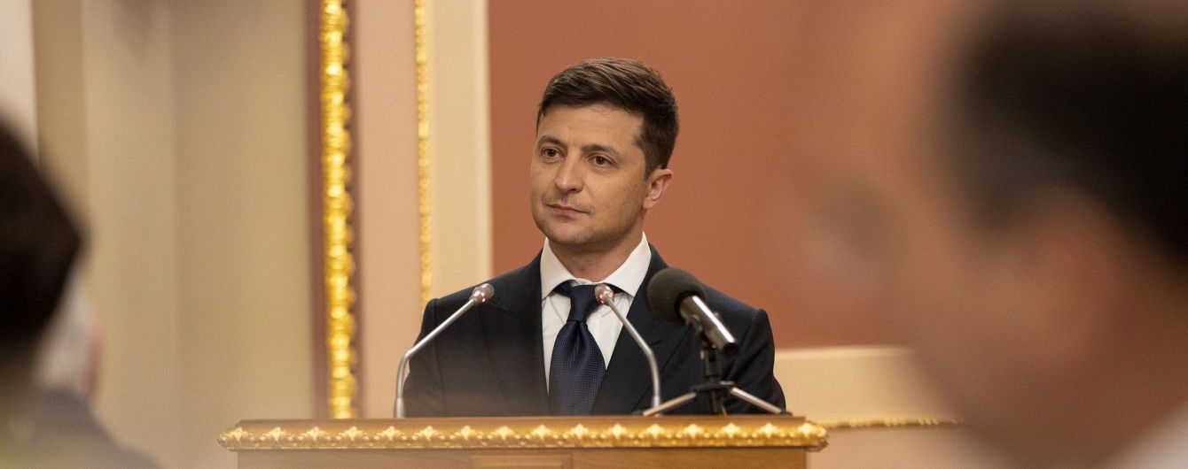 С сайта президента исчезли фото и заявления Порошенко. Почему у Зеленского удалили упоминания о предшественнике