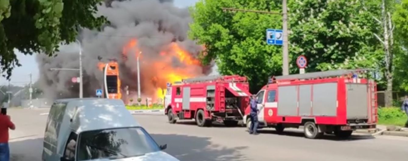 Перед пожежею на заправці у Житомирі стався витік газу – очевидці