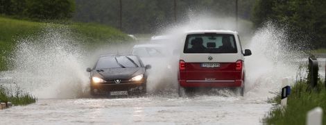 Погода на п'ятницю: в Україні місцями короткочасні дощі та град