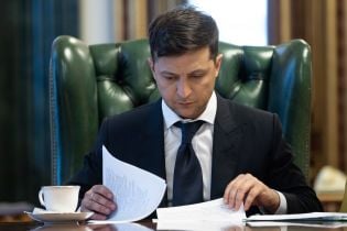 "Видано безпідставно". Зеленський забрав у Герасимова, Ар’єва та Логвинського дипломатичні ранги