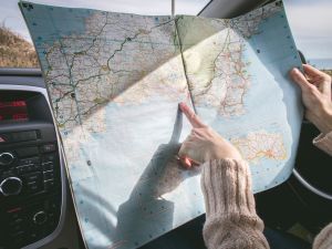 Подорож на автомобілі: названі основні поради для безпечної поїздки